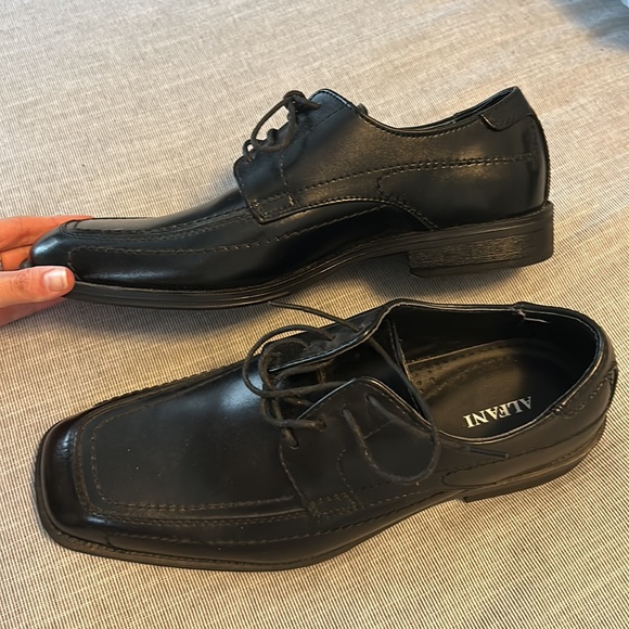 Alfani black leather dress shoes - Picture 2 of 6